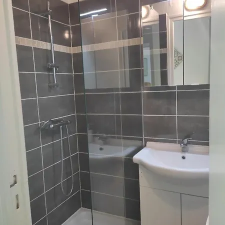 Les Glycines Holiday home Vulaines-sur-Seine